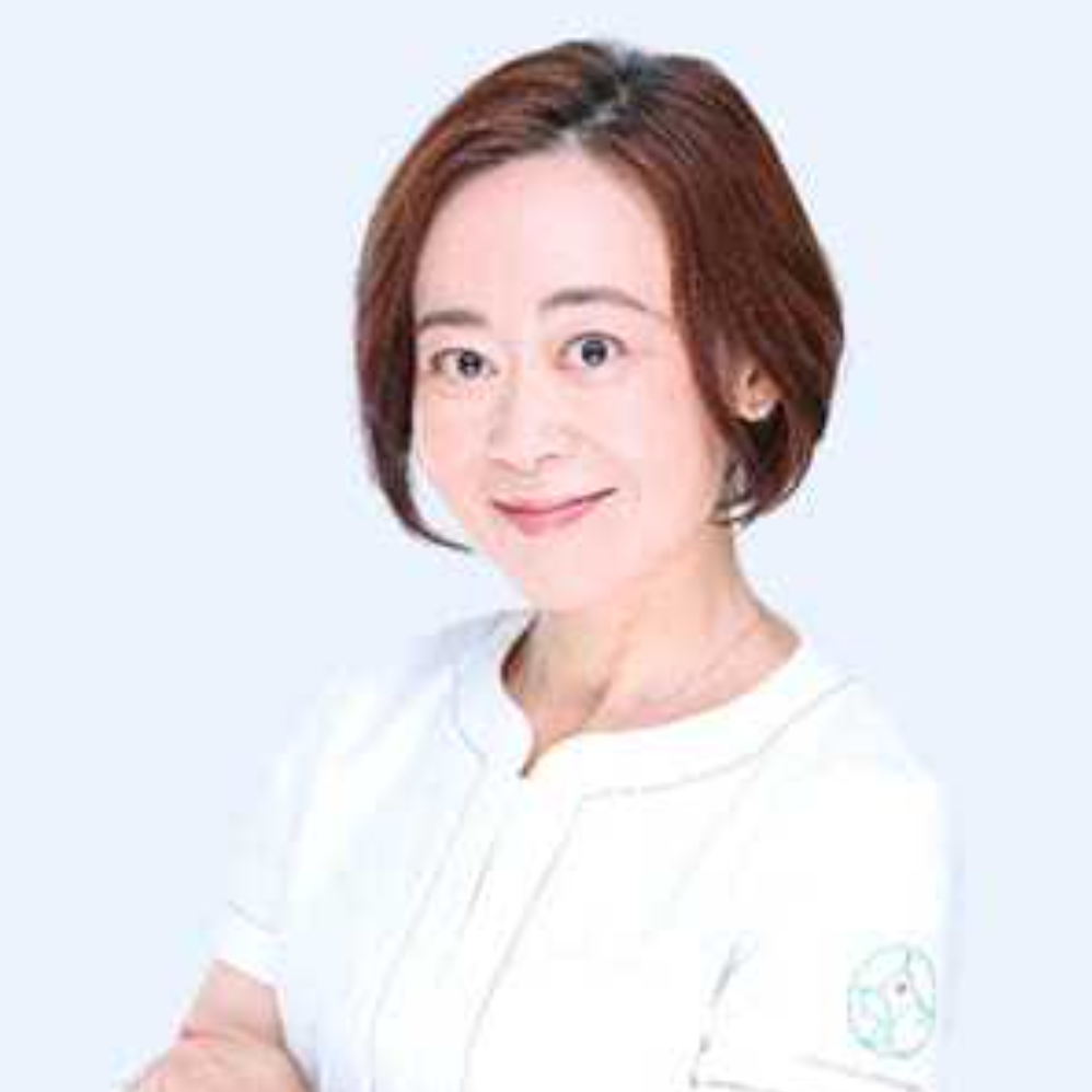 眉毛専門アートメイク    看護師　森本 恵