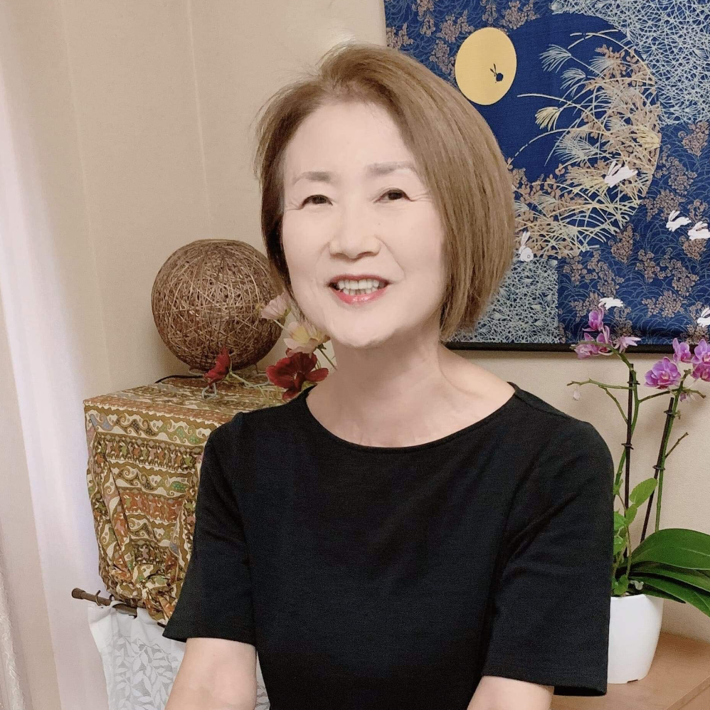 眉毛専門アートメイク    看護師　森本 恵